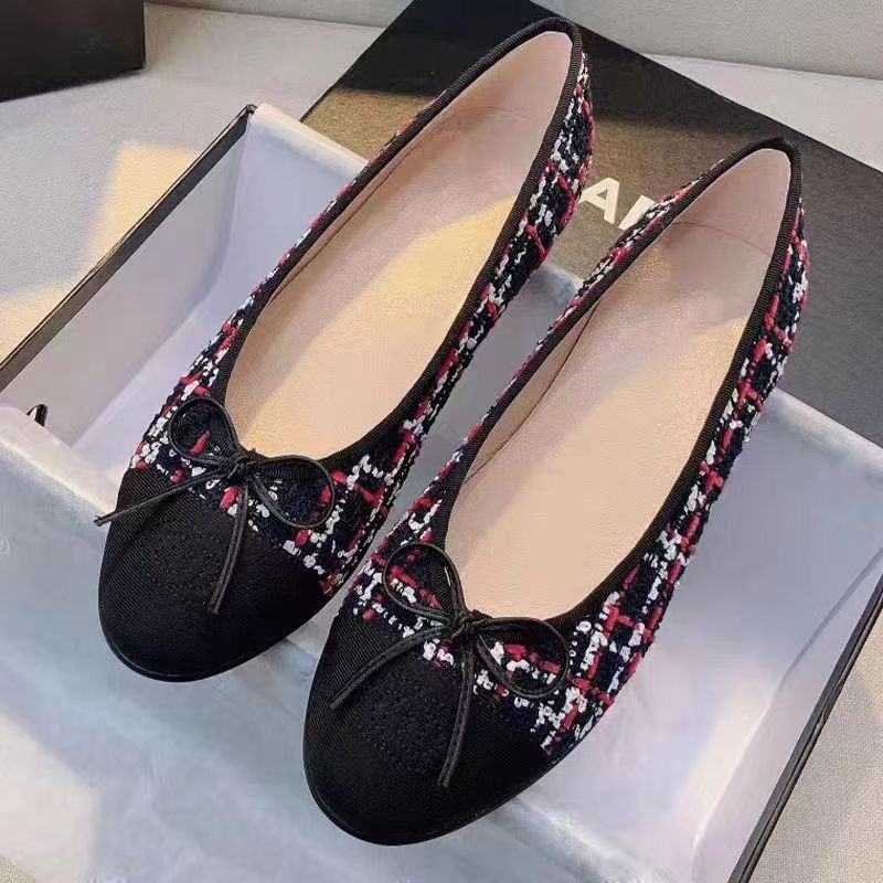 Small Fragrant Round Head Shallow Mouth Flat Flat Single Shoes for Women 2025 New Fairy Style Genuine Leather Bow Color blocked Ballet Shoes Small Fragrant Round Head Shallow Mouth Flat Flat Single Shoes for Women 2025 New Fairy Style Genuine Leather Bow Color blocked Ballet Shoes