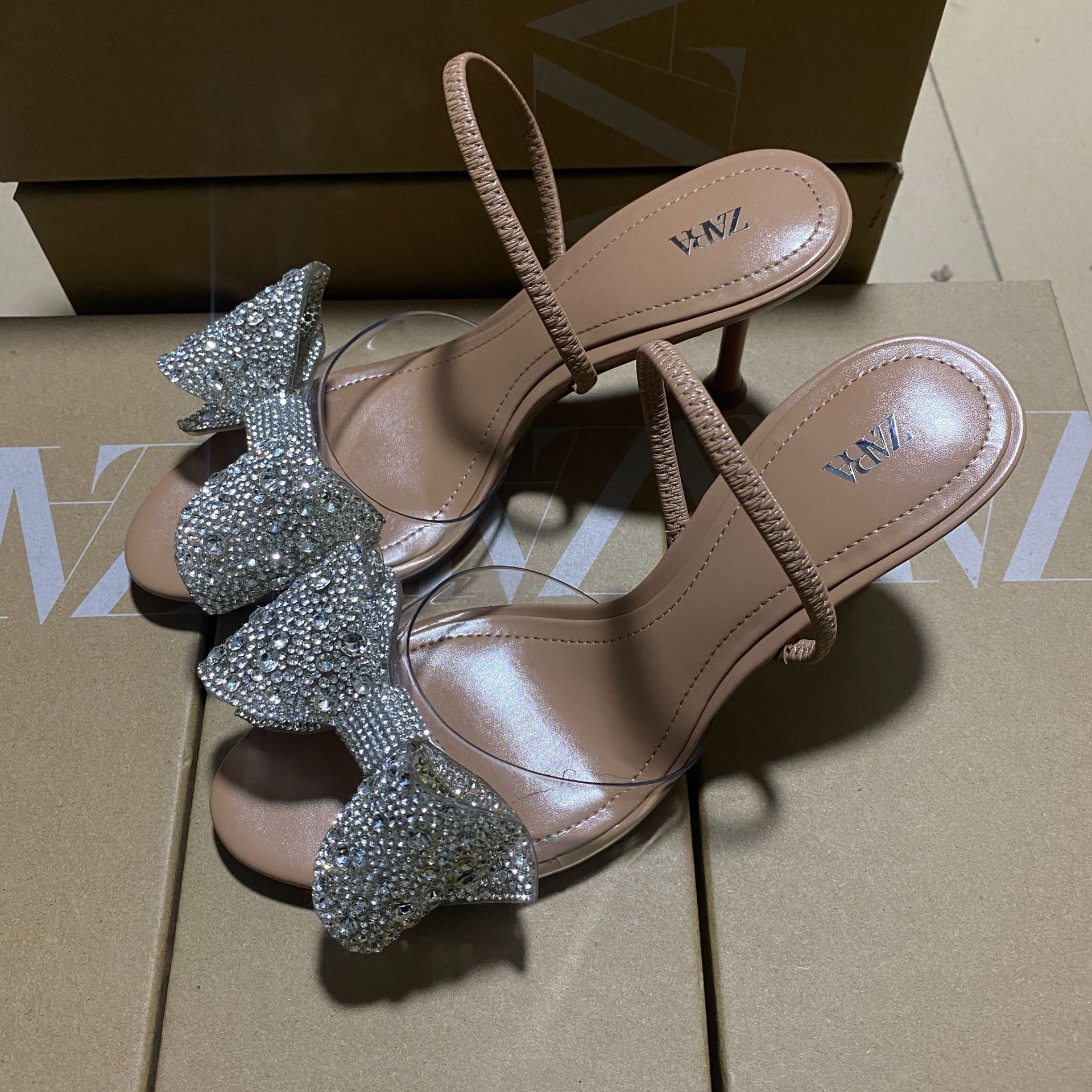 ZA rhinestone one-piece high-heeled sandals for summer 2025, new butterfly dew toe, slim heel, versatile sandals for outdoor wear