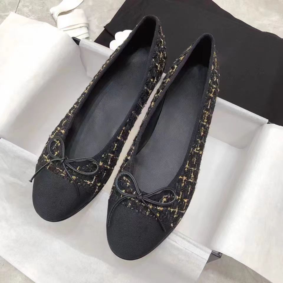 Small Fragrant Round Head Shallow Mouth Flat Flat Single Shoes for Women 2025 New Fairy Style Genuine Leather Bow Color blocked Ballet Shoes Small Fragrant Round Head Shallow Mouth Flat Flat Single Shoes for Women 2025 New Fairy Style Genuine Leather Bow Color blocked Ballet Shoes