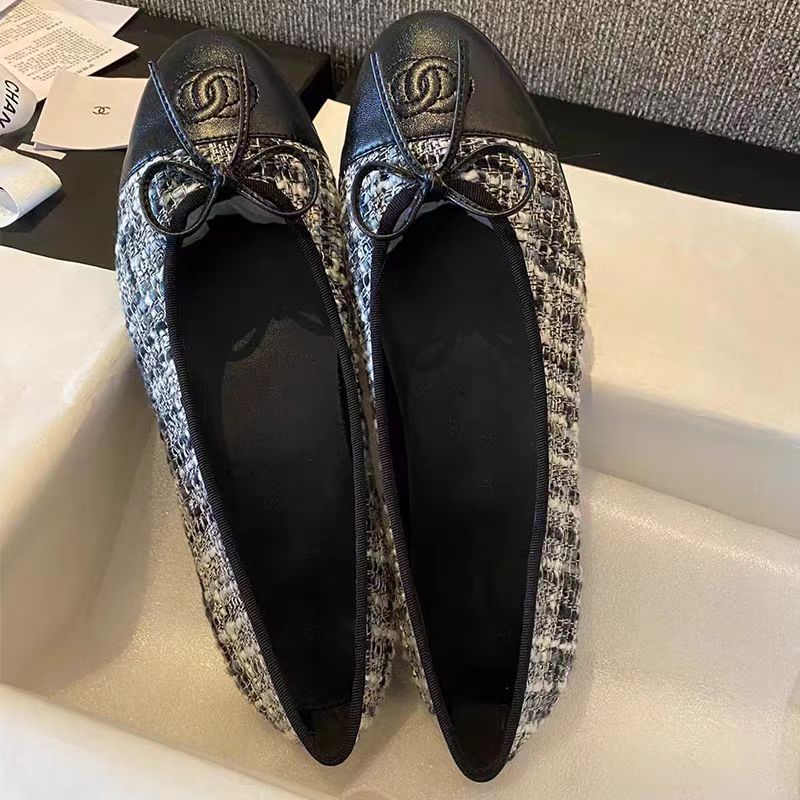 Small Fragrant Round Head Shallow Mouth Flat Flat Single Shoes for Women 2025 New Fairy Style Genuine Leather Bow Color blocked Ballet Shoes Small Fragrant Round Head Shallow Mouth Flat Flat Single Shoes for Women 2025 New Fairy Style Genuine Leather Bow Color blocked Ballet Shoes