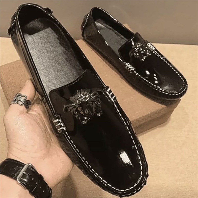 2025 new European station patent leather bean shoes, genuine leather soft soled casual leather shoes, British fashion trend, lazy to step on 2025 new European station patent leather bean shoes, genuine leather soft soled casual leather shoes, British fashion trend, lazy to step on