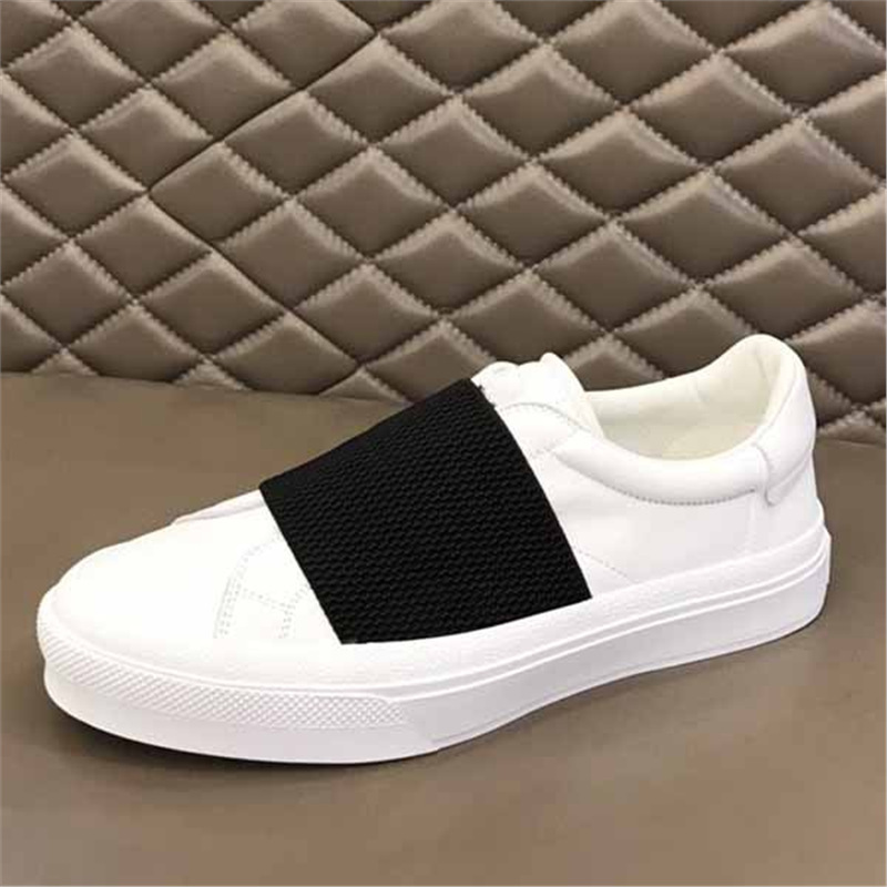 European Station Men's Shoes Spring New Leather One Step Shoes Ji Fan Xi White Shoes Korean Edition Versatile Breathable Casual Board Shoes European Station Men's Shoes Spring New Leather One Step Shoes Ji Fan Xi White Shoes Korean Edition Versatile Breathable Casual Board Shoes