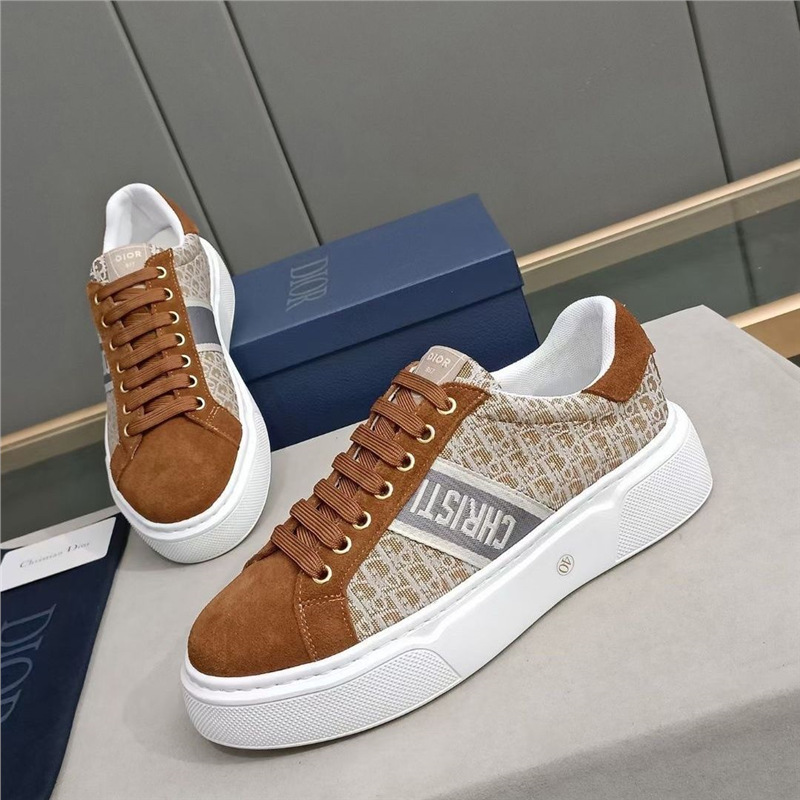 2024 European Station New Trendy High end Men's Trendy Leather Casual Board Shoes Light Luxury Explosive 2024 European Station New Trendy High end Men's Trendy Leather Casual Board Shoes Light Luxury Explosive