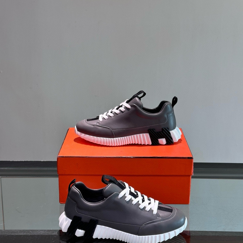 H European new cowhide patchwork canvas breathable fashionable lace up casual board shoes Guangzhou foreign trade men's shoes sports shoes H European new cowhide patchwork canvas breathable fashionable lace up casual board shoes Guangzhou foreign trade men's shoes sports shoes