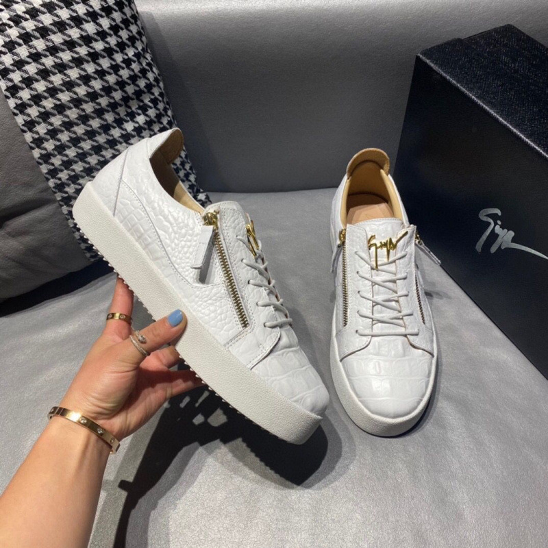 High aesthetic flat bottom wear-resistant anti slip lace up board shoes, low cut breathable sports and leisure shoes, internet famous versatile popular men's shoes High aesthetic flat bottom wear-resistant anti slip lace up board shoes, low cut breathable sports and leisure shoes, internet famous versatile popular men's shoes