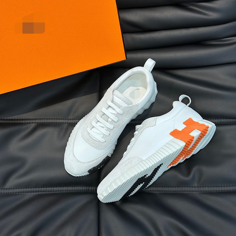 New cowhide patchwork canvas breathable lace up casual board shoes for European station, Guangzhou foreign trade men's shoes New cowhide patchwork canvas breathable lace up casual board shoes for European station, Guangzhou foreign trade men's shoes