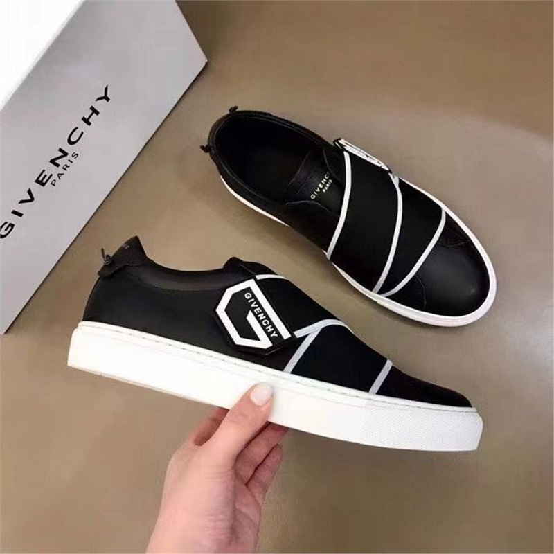2025 New Jijifan White Shoes for Men and Women Couple Shoes Low Top Board Shoes Leather Shoes Flat Bottom Casual Versatile Board Shoes