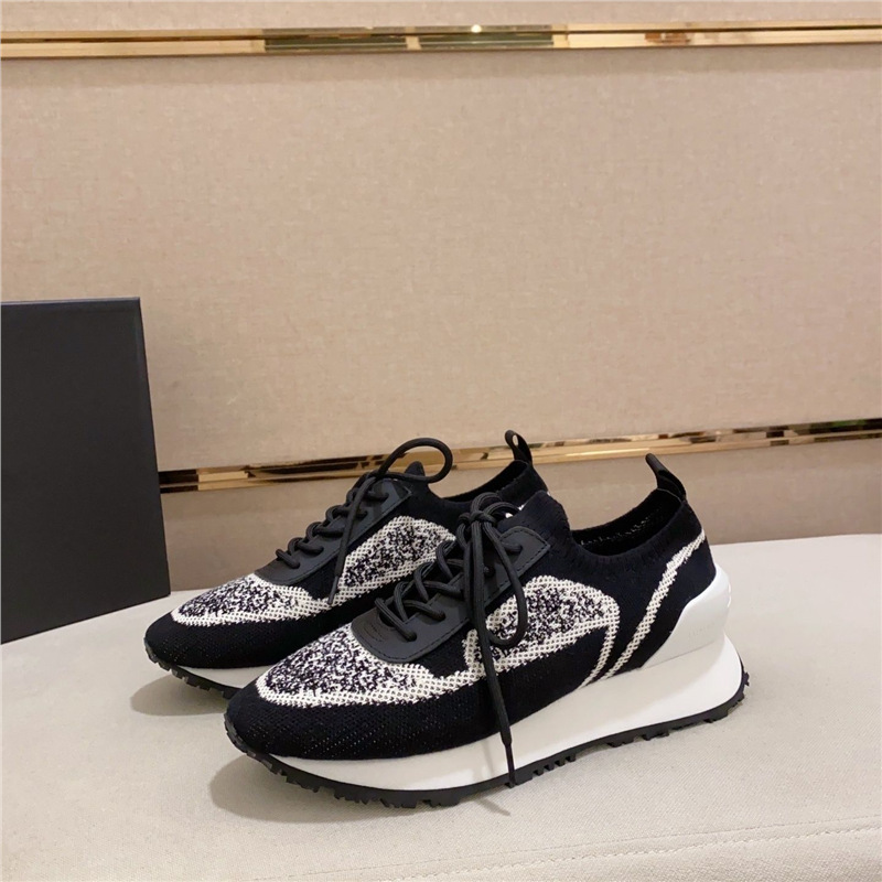 One size larger French light luxury, high-quality, versatile, ultra light casual shoes, comfortable, breathable, lightweight sports men's shoes One size larger French light luxury, high-quality, versatile, ultra light casual shoes, comfortable, breathable, lightweight sports men's shoes