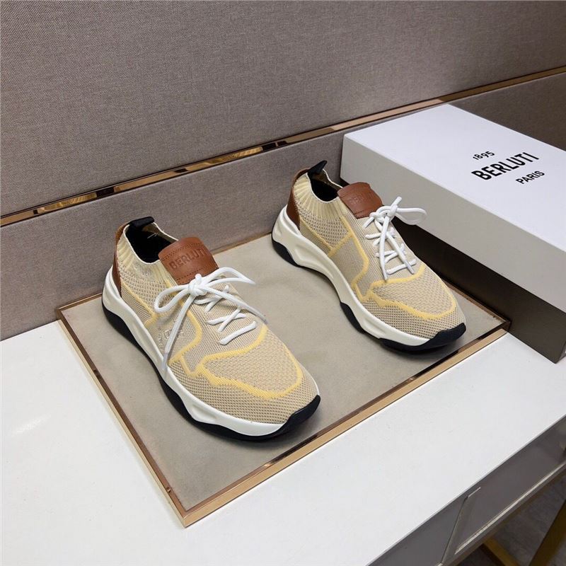 Explosive men's shoes 2025 new style men's fashion versatile trend handsome and not stuffy foot cover wearing mesh shoes men
