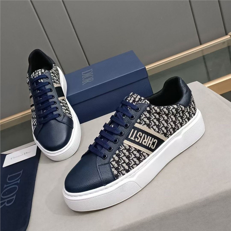2024 European Station New Trendy High end Men's Trendy Leather Casual Board Shoes Light Luxury Explosive 2024 European Station New Trendy High end Men's Trendy Leather Casual Board Shoes Light Luxury Explosive