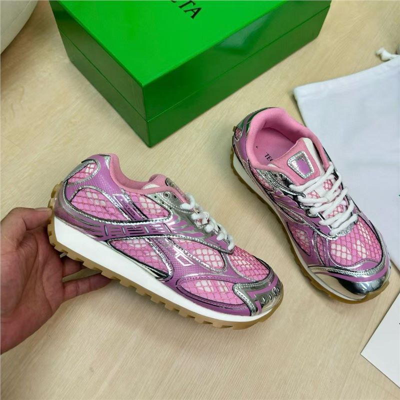 Celebrity style cowhide splicing mesh fashionable versatile sports shoes for couples casual shoes running shoes for men and women Celebrity style cowhide splicing mesh fashionable versatile sports shoes for couples casual shoes running shoes for men and women