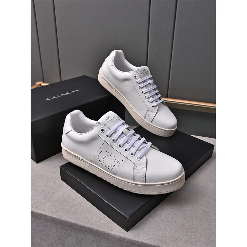 New trendy men's breathable and fashionable board shoes with lace up, simple and versatile sports shoes, casual white shoes for men at the European station New trendy men's breathable and fashionable board shoes with lace up, simple and versatile sports shoes, casual white shoes for men at the European station