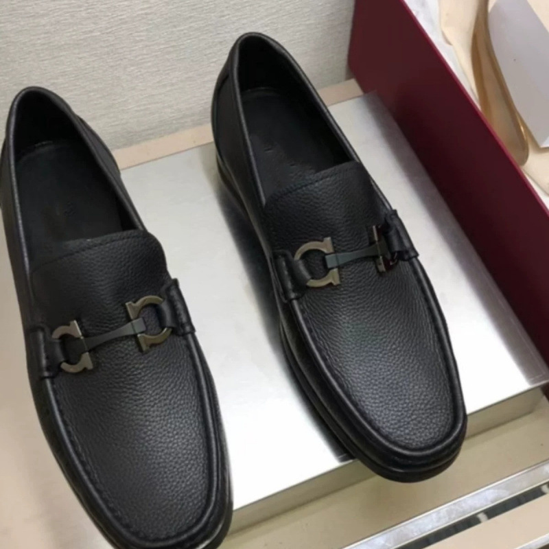 European station men's leather shoes, lightweight foreign trade fit, young men's business dress shoes, men's shoes, new foot pedals European station men's leather shoes, lightweight foreign trade fit, young men's business dress shoes, men's shoes, new foot pedals