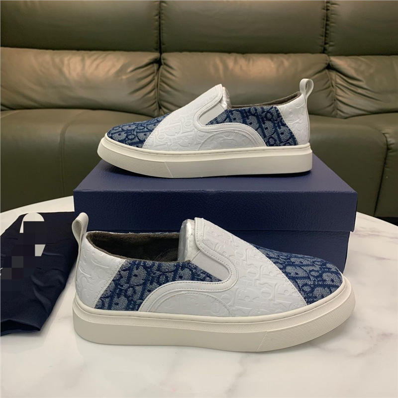 New Le Fu shoes for lazy people, European leather casual trend men's shoe board versatile shoes, comfortable men's shoes New Le Fu shoes for lazy people, European leather casual trend men's shoe board versatile shoes, comfortable men's shoes