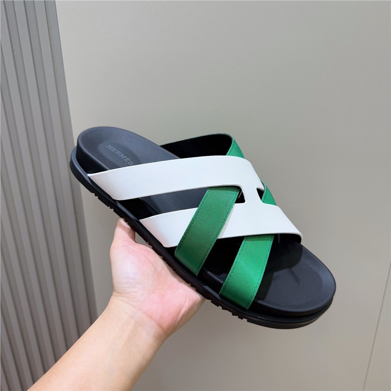 Thick soled slippers for outdoor wear in the summer of 2025, new woven one-piece magic casual flat sandals for foreign trade beach Thick soled slippers for outdoor wear in the summer of 2025, new woven one-piece magic casual flat sandals for foreign trade beach