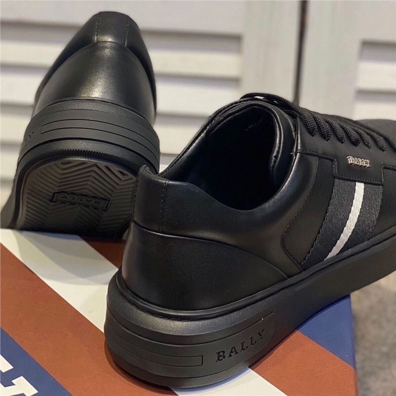 European Station Men's Shoes 2024 Hot Summer Breathable Leisure Thick soled Board Shoes Business Leather Trendy Versatile Sports European Station Men's Shoes 2024 Hot Summer Breathable Leisure Thick soled Board Shoes Business Leather Trendy Versatile Sports