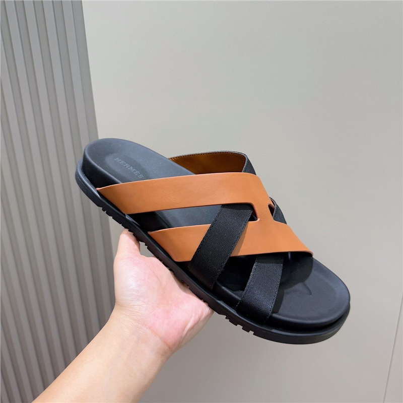 Thick soled slippers for outdoor wear in the summer of 2025, new woven one-piece magic casual flat sandals for foreign trade beach Thick soled slippers for outdoor wear in the summer of 2025, new woven one-piece magic casual flat sandals for foreign trade beach