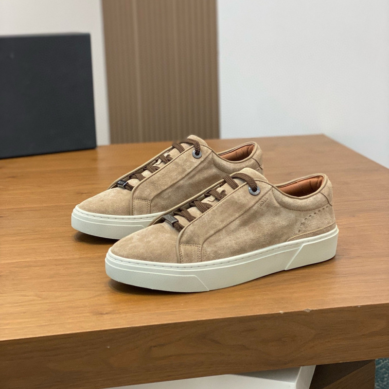 Foreign trade European high-end new 2024 men's shoes, leather board shoes, lace up fashionable casual shoes, trendy and versatile Foreign trade European high-end new 2024 men's shoes, leather board shoes, lace up fashionable casual shoes, trendy and versatile