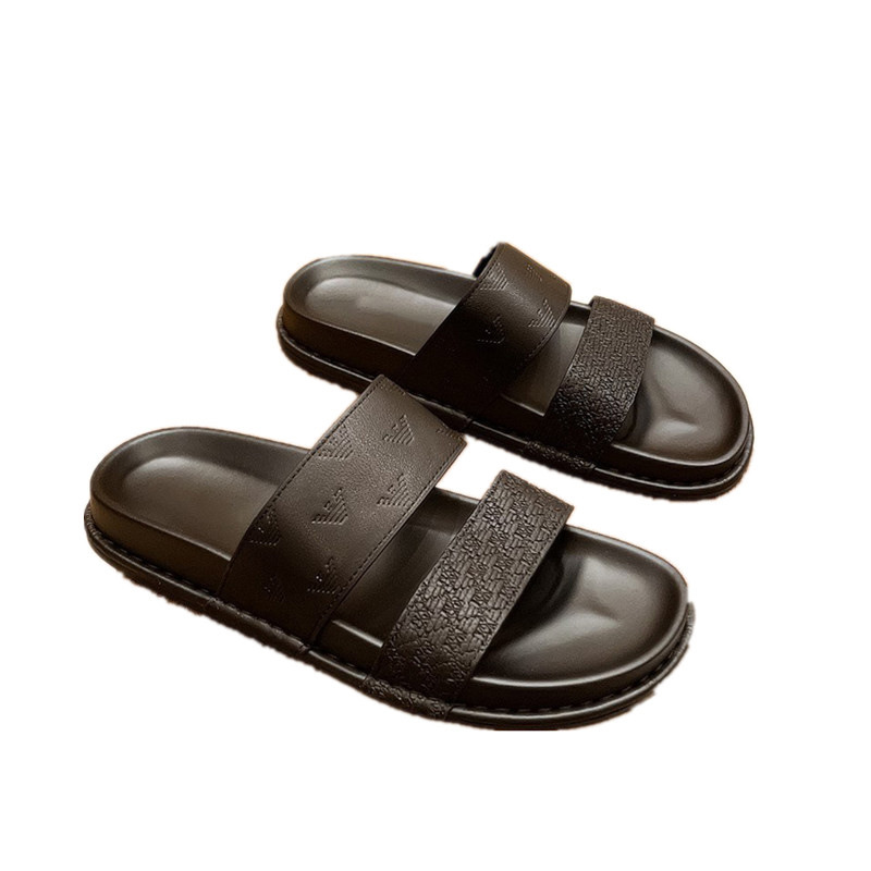 Men's European station wearing slippers, light luxury leather soft sole, comfortable and casual beach solid color, high-end feeling, versatile fashion shoes Men's European station wearing slippers, light luxury leather soft sole, comfortable and casual beach solid color, high-end feeling, versatile fashion shoes