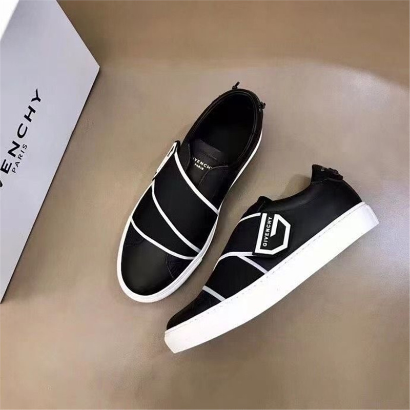 2025 New Jijifan White Shoes for Men and Women Couple Shoes Low Top Board Shoes Leather Shoes Flat Bottom Casual Versatile Board Shoes 2025 New Jijifan White Shoes for Men and Women Couple Shoes Low Top Board Shoes Leather Shoes Flat Bottom Casual Versatile Board Shoes