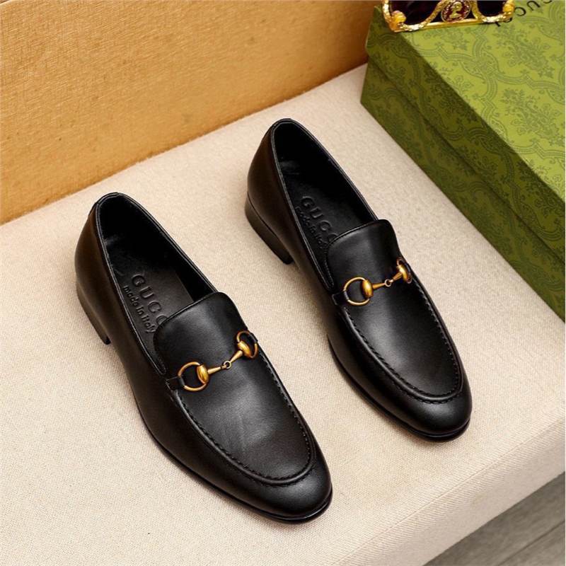 Leather shoes for men, made of genuine leather, with a summer high-end feel, suitable for business attire, breathable top layer, cowhide, loafers, and lazy men's shoes Leather shoes for men, made of genuine leather, with a summer high-end feel, suitable for business attire, breathable top layer, cowhide, loafers, and lazy men's shoes