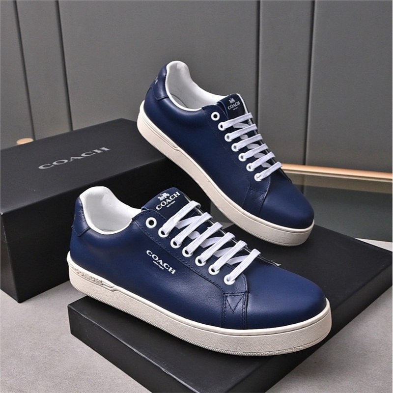 New trendy men's breathable and fashionable board shoes with lace up, simple and versatile sports shoes, casual white shoes for men at the European station New trendy men's breathable and fashionable board shoes with lace up, simple and versatile sports shoes, casual white shoes for men at the European station