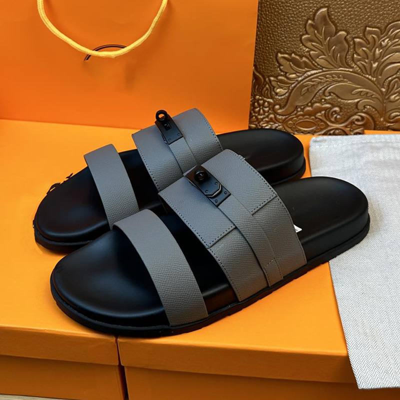 Soft soled slippers for men's summer fashion brand, light luxury leather, breathable outer casual shoes, European station, anti slip, British one-piece mop