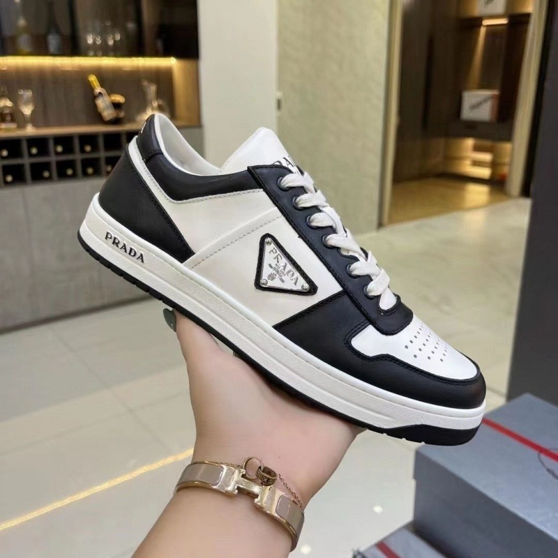 European Versatile 2024 New Summer Leather Thick Bottom Sports Breathable White Shoes Sports Shoes Men's Shoes Fashion