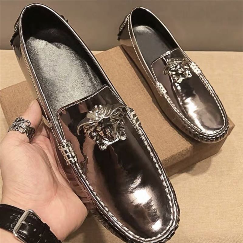 2025 new European station patent leather bean shoes, genuine leather soft soled casual leather shoes, British fashion trend, lazy to step on 2025 new European station patent leather bean shoes, genuine leather soft soled casual leather shoes, British fashion trend, lazy to step on
