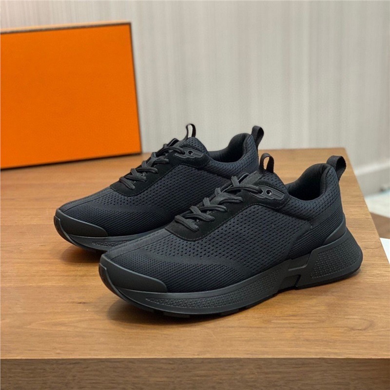 Hong Kong trendy men's shoes luxury thick soled trendy lightweight shock-absorbing fly woven mesh breathable men's sports and leisure shoes Hong Kong trendy men's shoes luxury thick soled trendy lightweight shock-absorbing fly woven mesh breathable men's sports and leisure shoes