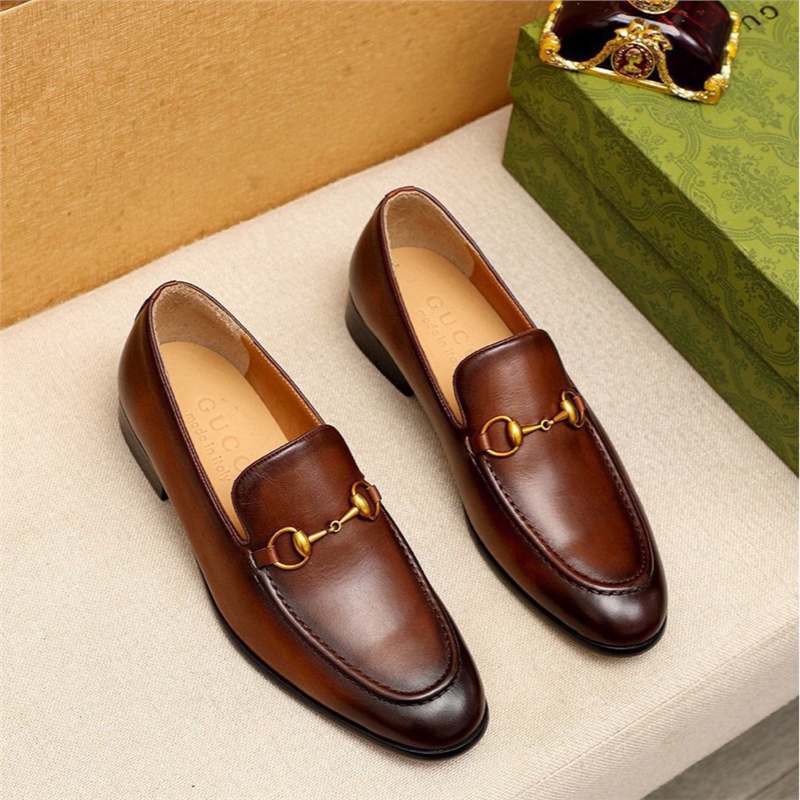 Leather shoes for men, made of genuine leather, with a summer high-end feel, suitable for business attire, breathable top layer, cowhide, loafers, and lazy men's shoes Leather shoes for men, made of genuine leather, with a summer high-end feel, suitable for business attire, breathable top layer, cowhide, loafers, and lazy men's shoes