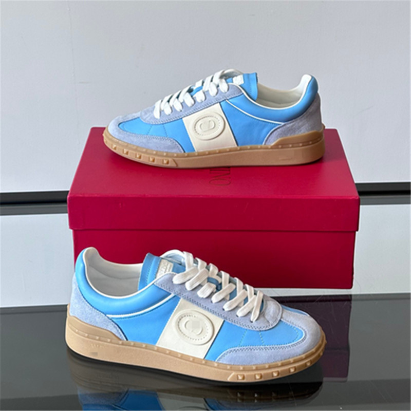 European Station 2025 High end Huajia Men's Shoes Fashion and Leisure Sports Board Shoes Breathable White Shoes Versatile Men's Shoes European Station 2025 High end Huajia Men's Shoes Fashion and Leisure Sports Board Shoes Breathable White Shoes Versatile Men's Shoes