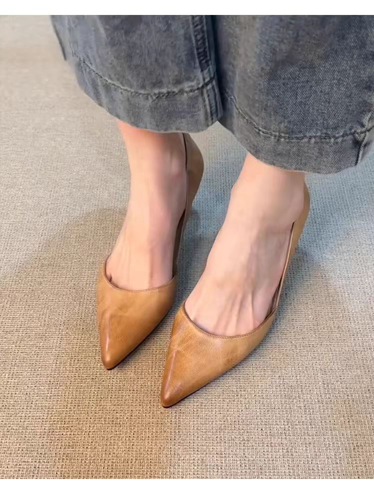 Exquisite~French retro style pointed high-heeled shoes for women, versatile and versatile, with a slim heel and a light mouth design Exquisite~French retro style pointed high-heeled shoes for women, versatile and versatile, with a slim heel and a light mouth design