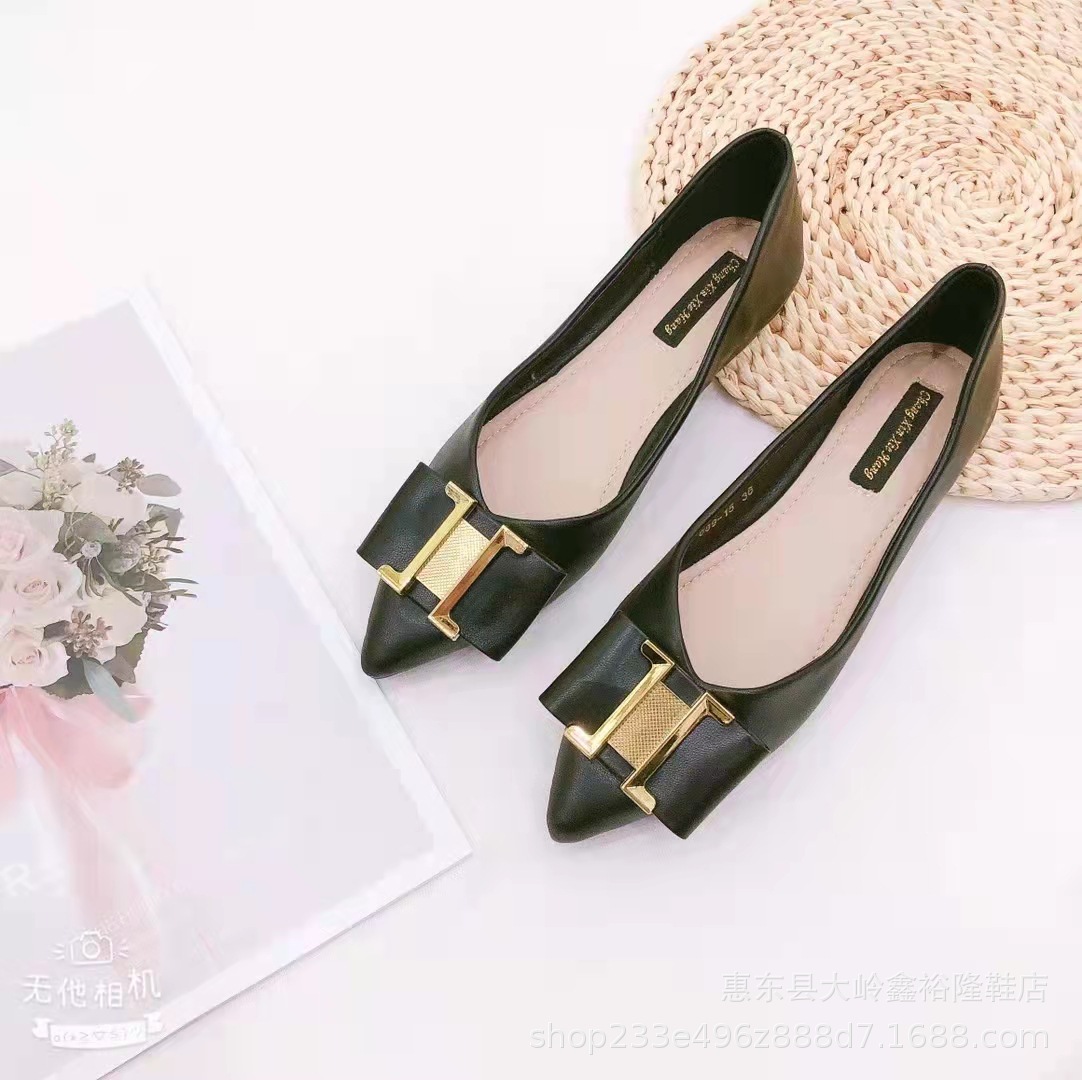 2022 Autumn New Pointed Shallow Mouth Single Shoes for Women, Soft Leather Water Diamond Buckle with Flat Bottom Shoes 2022 Autumn New Pointed Shallow Mouth Single Shoes for Women, Soft Leather Water Diamond Buckle with Flat Bottom Shoes