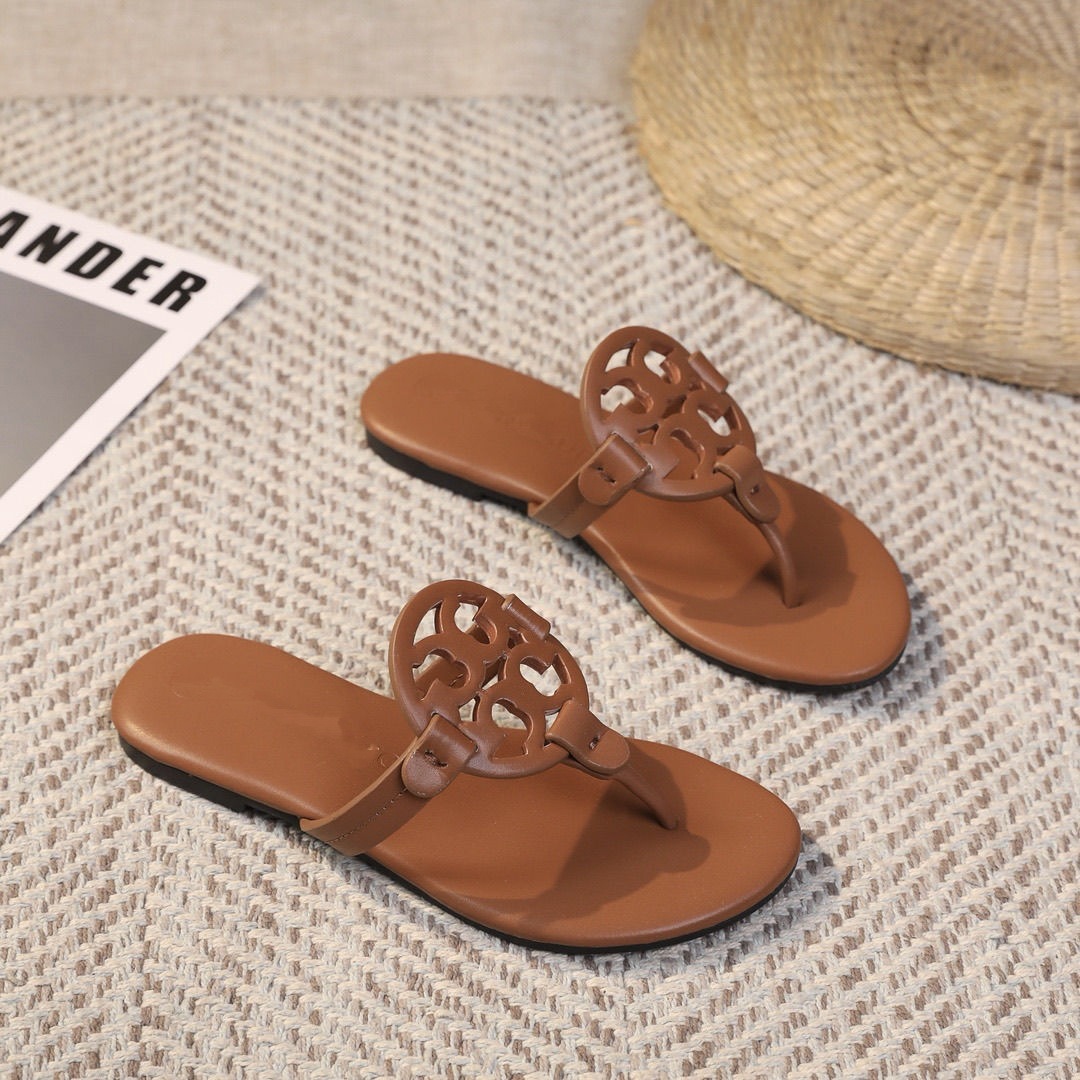 TB flip flops women's shoes new crystal jelly shoes European, American, Southeast Asian foreign trade beach wholesale cool slippers slippers TB flip flops women's shoes new crystal jelly shoes European, American, Southeast Asian foreign trade beach wholesale cool slippers slippers