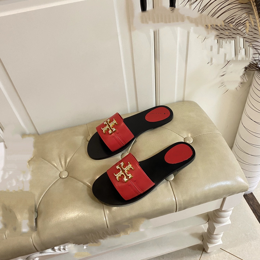 TB rhinestone women's slippers 2025 summer new casual and comfortable flat bottomed women's cool one-piece slippers TB rhinestone women's slippers 2025 summer new casual and comfortable flat bottomed women's cool one-piece slippers