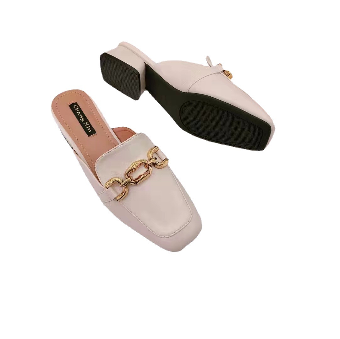 2022 new women's shoes, fashionable and comfortable for wearing outside, with a half mop and flat bottom flip flops 2022 new women's shoes, fashionable and comfortable for wearing outside, with a half mop and flat bottom flip flops
