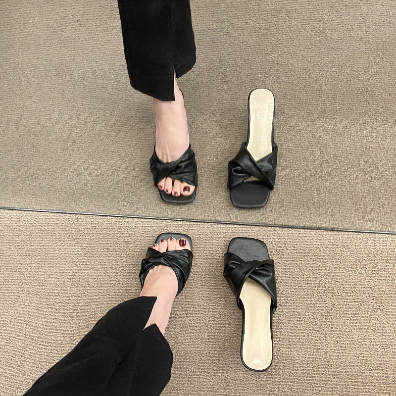 2024 Summer New Simple High Heels One Line Cool Drag Cat Heel High Heels French Women's Outerwear Half Slippers 2024 Summer New Simple High Heels One Line Cool Drag Cat Heel High Heels French Women's Outerwear Half Slippers