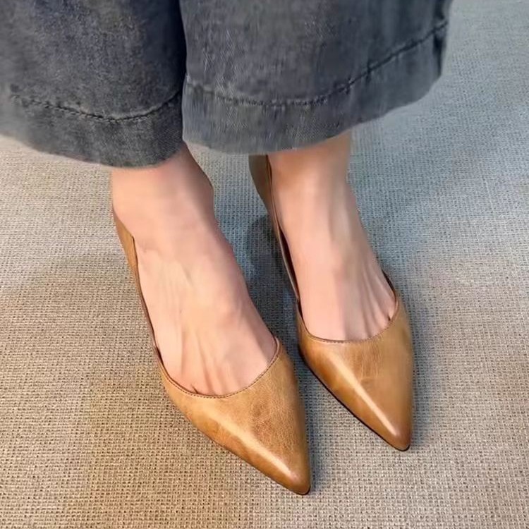 Exquisite~French retro style pointed high-heeled shoes for women, versatile and versatile, with a slim heel and a light mouth design Exquisite~French retro style pointed high-heeled shoes for women, versatile and versatile, with a slim heel and a light mouth design