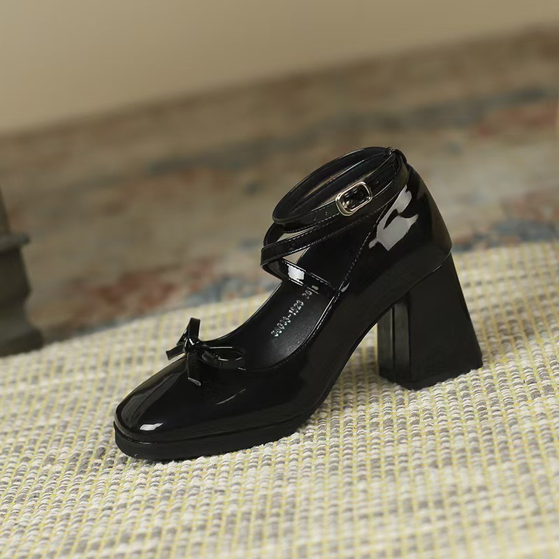Mary Jane Coarse Heels 2024 Spring New Versatile Single Shoes Women's One Button Square Head French Retro High Heels Mary Jane Coarse Heels 2024 Spring New Versatile Single Shoes Women's One Button Square Head French Retro High Heels