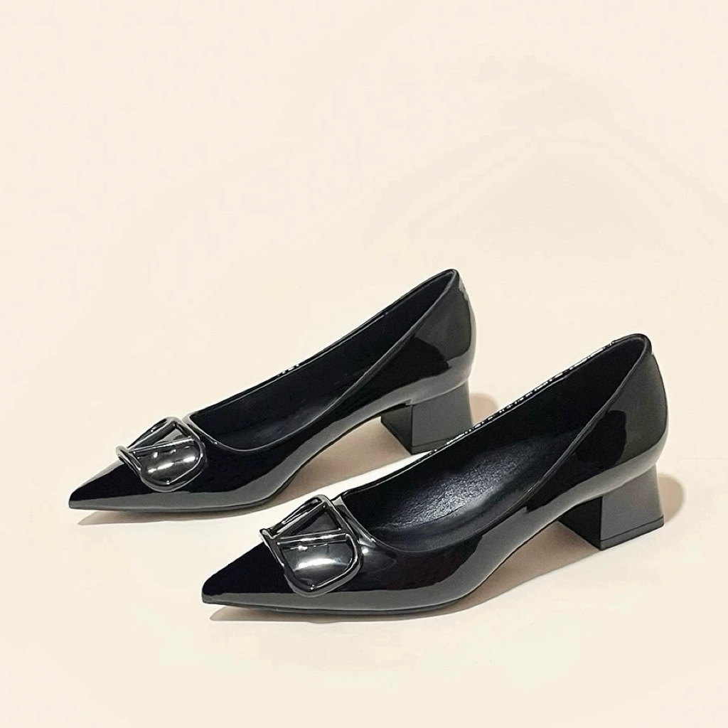 Temperament internet celebrity fashion pointed thick single order shoes for women 2024 new shallow mouth versatile and comfortable professional mid heeled high heels Temperament internet celebrity fashion pointed thick single order shoes for women 2024 new shallow mouth versatile and comfortable professional mid heeled high heels