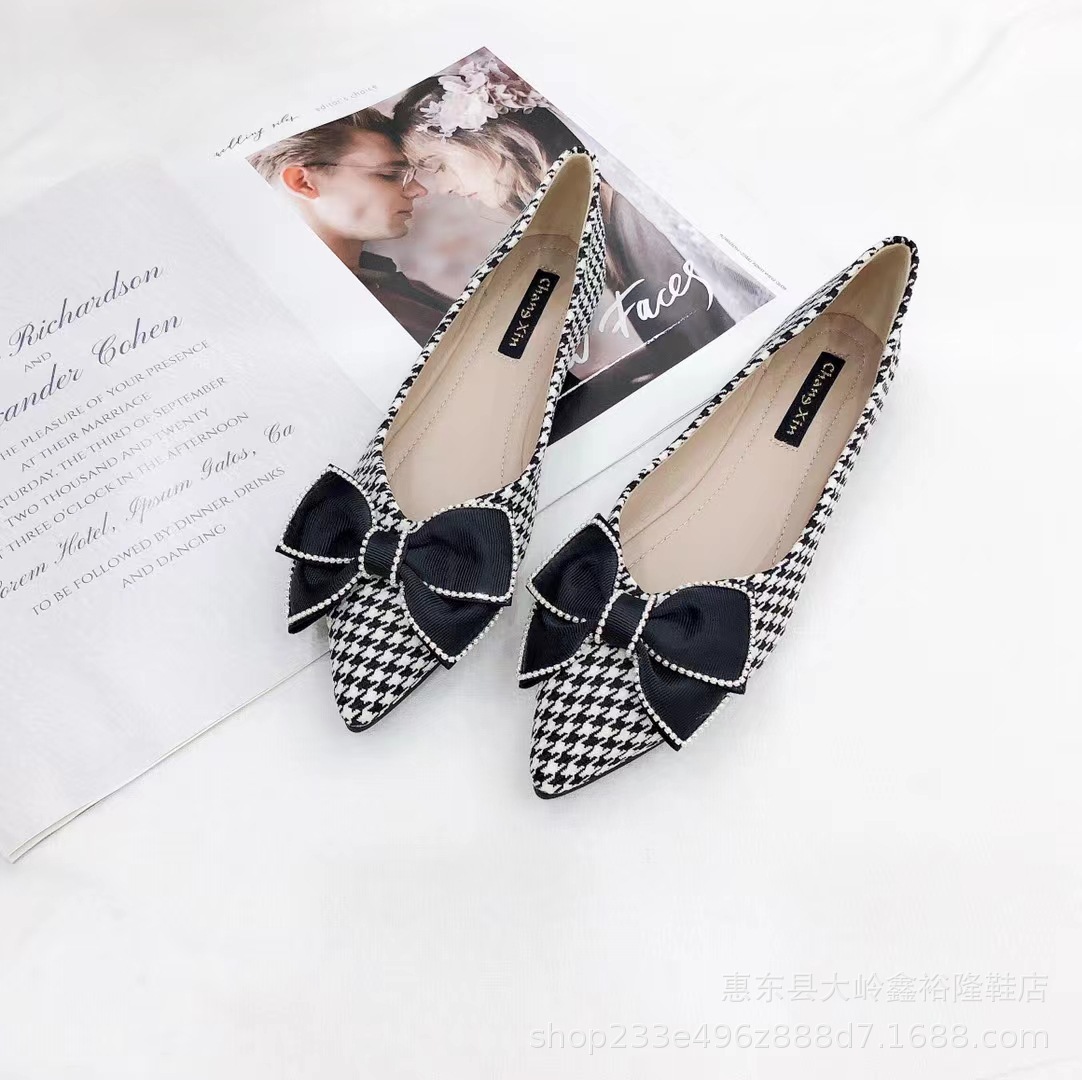 2022 Autumn Korean version fairy bow shallow mouth soft leather pointed single shoes women's flat shoes