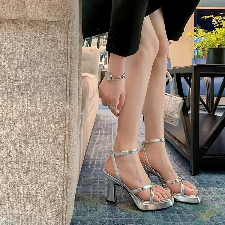 2024 summer new sandals for women with exposed toes, gold buckle with silver French style sexy thick heel high-heeled forest style