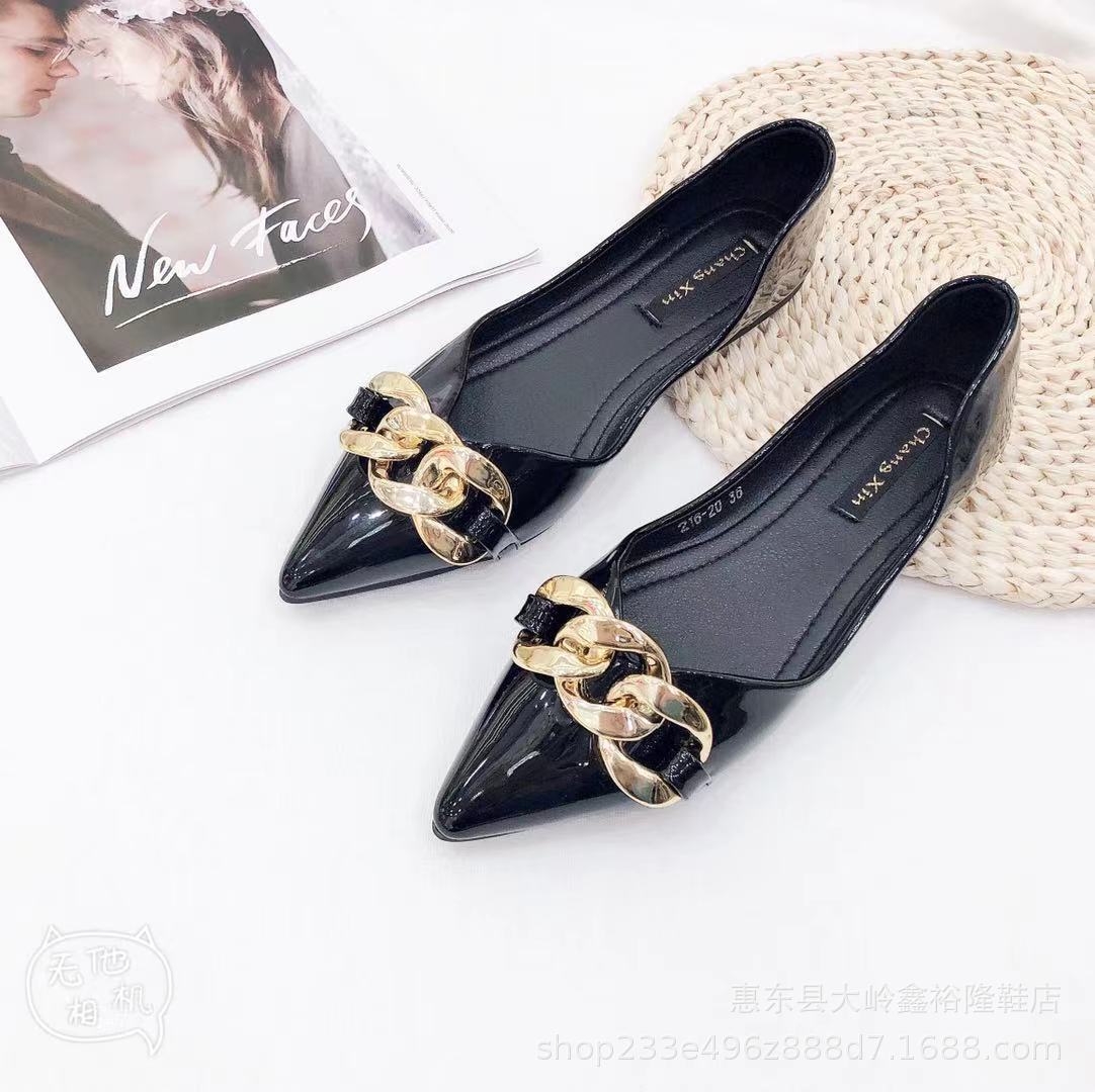 2025 Four Seasons New Women's Shoes Lacquer Leather Pointed Metal Buckle Shallow Mouth Flat Bottom Drip Plastic Overbag Shoes Fashion Style