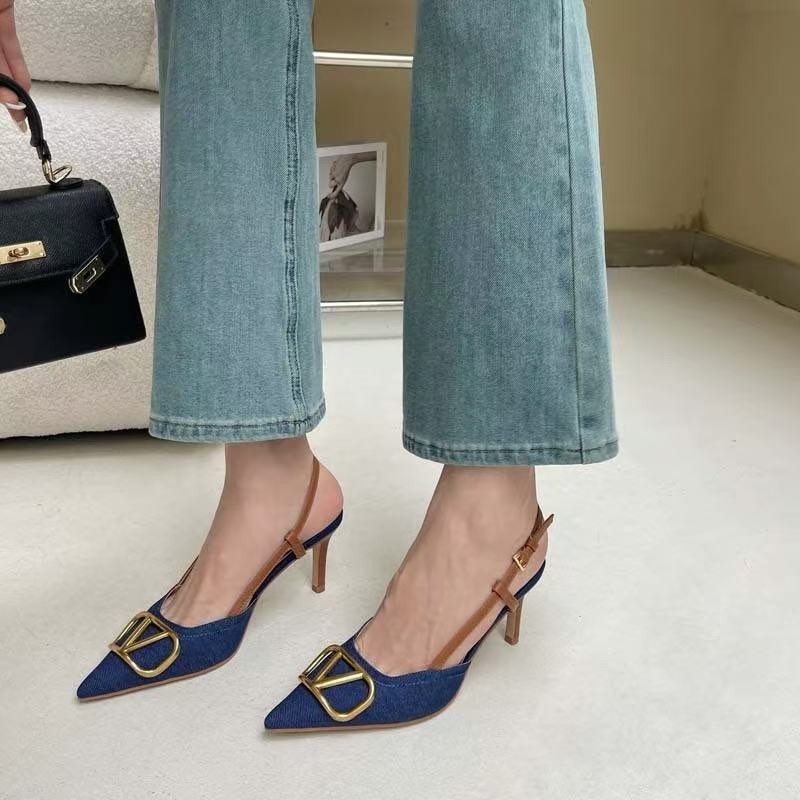 Korean version of high-end, elegant, pointed, thin, and tailored shoes. Spring and Autumn new style, exquisite temperament, versatile denim, high-heeled sandals Korean version of high-end, elegant, pointed, thin, and tailored shoes. Spring and Autumn new style, exquisite temperament, versatile denim, high-heeled sandals