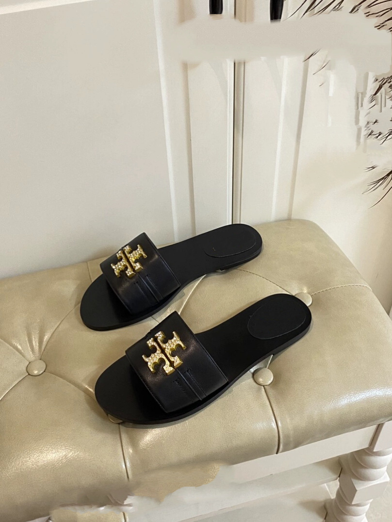 TB rhinestone women's slippers 2025 summer new casual and comfortable flat bottomed women's cool one-piece slippers TB rhinestone women's slippers 2025 summer new casual and comfortable flat bottomed women's cool one-piece slippers