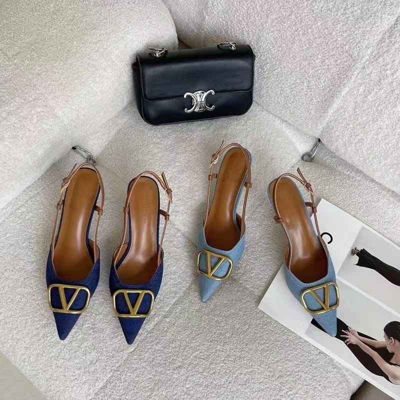 Korean version of high-end, elegant, pointed, thin, and tailored shoes. Spring and Autumn new style, exquisite temperament, versatile denim, high-heeled sandals Korean version of high-end, elegant, pointed, thin, and tailored shoes. Spring and Autumn new style, exquisite temperament, versatile denim, high-heeled sandals