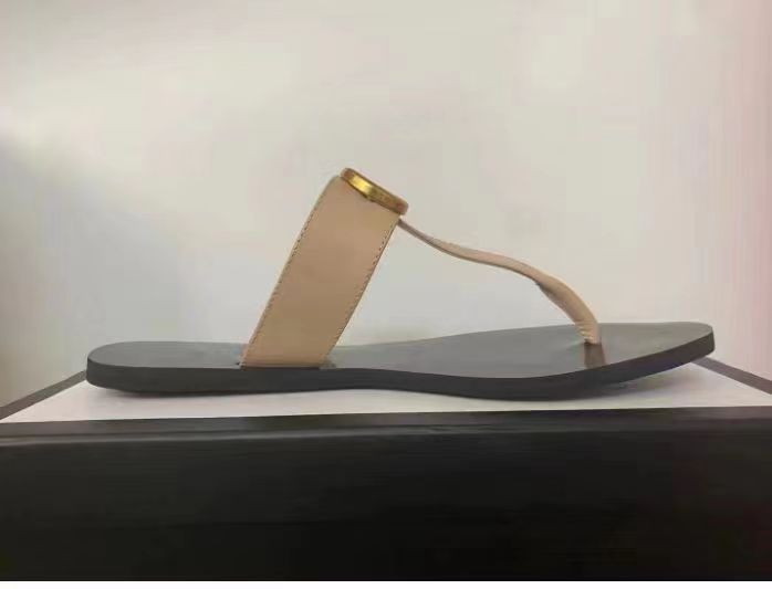 Cross border foreign trade plus size women's shoes from Africa, Nigeria, Southeast Asia, Vietnam, metal buckle, external wearing clip on slippers Cross border foreign trade plus size women's shoes from Africa, Nigeria, Southeast Asia, Vietnam, metal buckle, external wearing clip on slippers