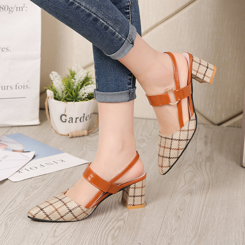 Coarse heeled hollow sandals with one button high heels 2024 new style shallow mouth temperament checkered pointed mid heel women's shoes hair replacement Coarse heeled hollow sandals with one button high heels 2024 new style shallow mouth temperament checkered pointed mid heel women's shoes hair replacement