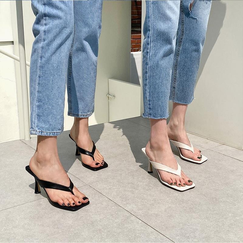 Flip flops, toe flip flops, women's 2025 summer new style, European and American square toe, internet famous, sexy slim heels, beige high heels Flip flops, toe flip flops, women's 2025 summer new style, European and American square toe, internet famous, sexy slim heels, beige high heels